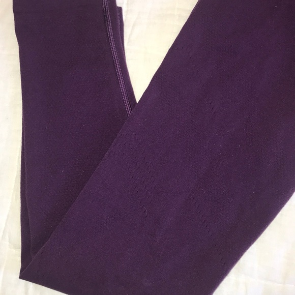 Cropped Lululemon Girls’ (Ivivva) Leggings - Picture 2 of 4